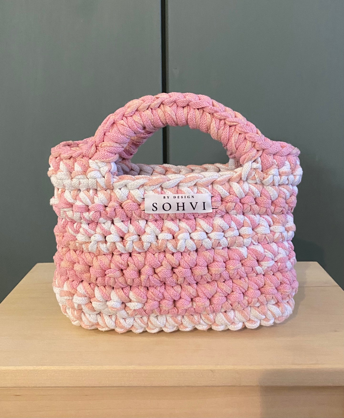 SOHVI - vaaleanpunaisen sävyt