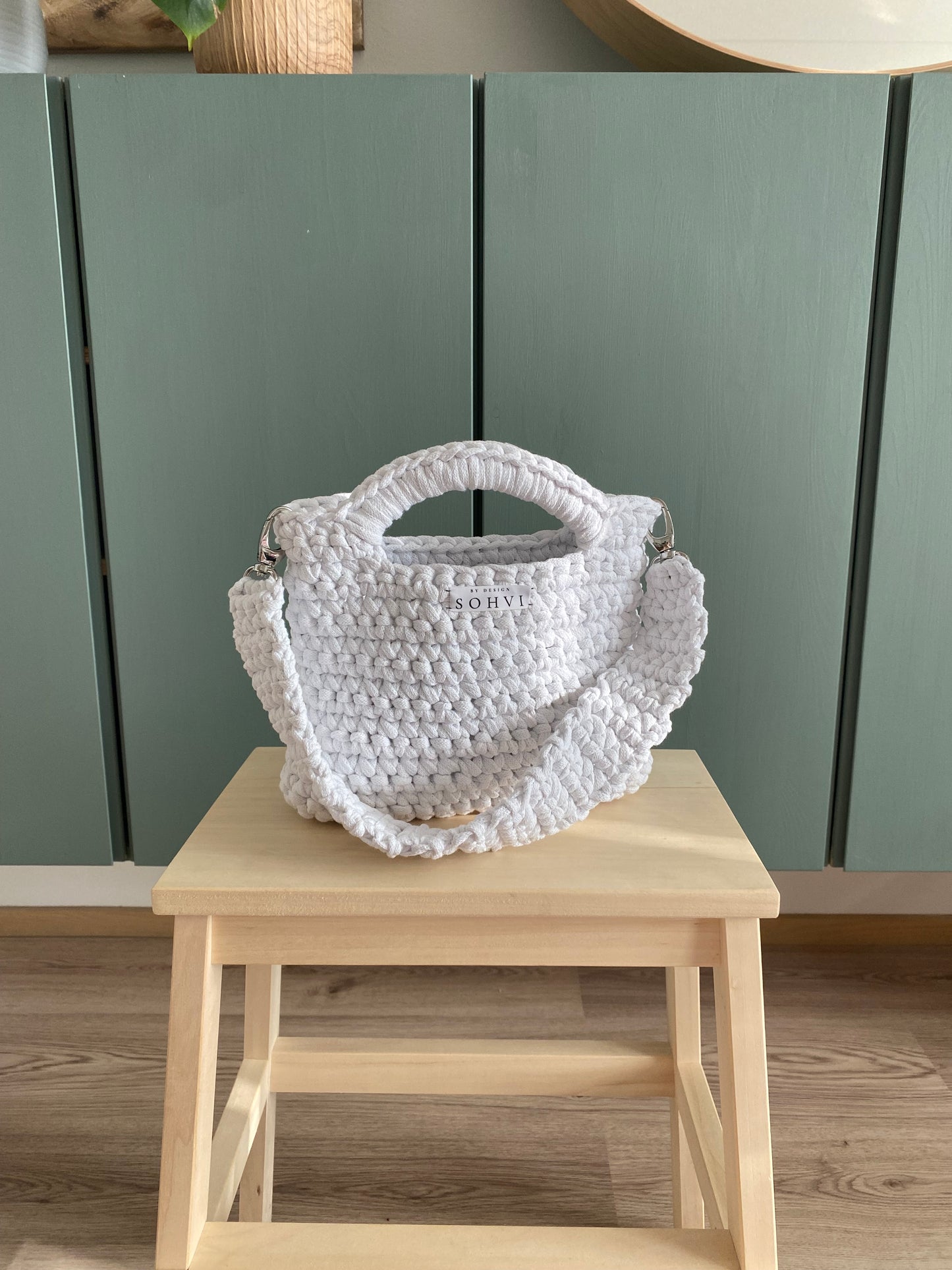 SOHVI -bag olkahihnalla / Yksivärinen (Valitse väri)